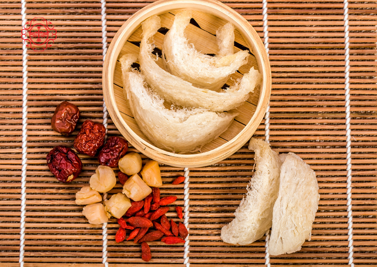 yen-sao-tu-nhien-va-yen-nuoi-yen-nao-tot